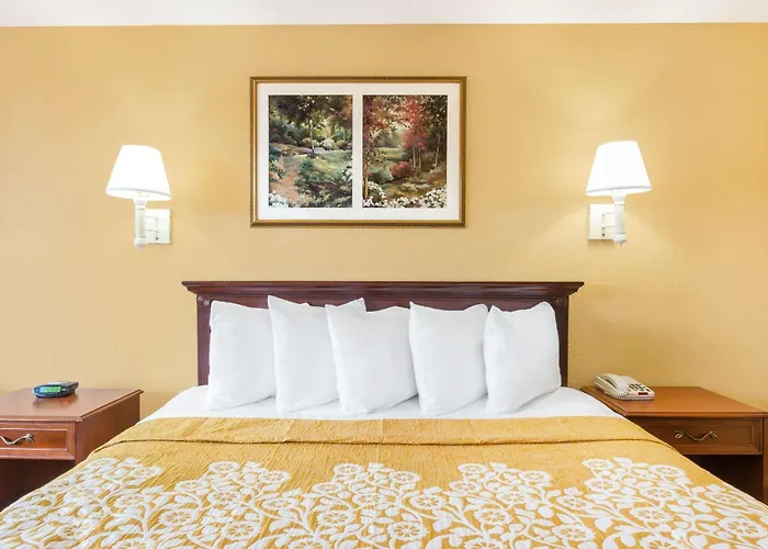 Days Inn by Wyndham Orlando/International Drive
