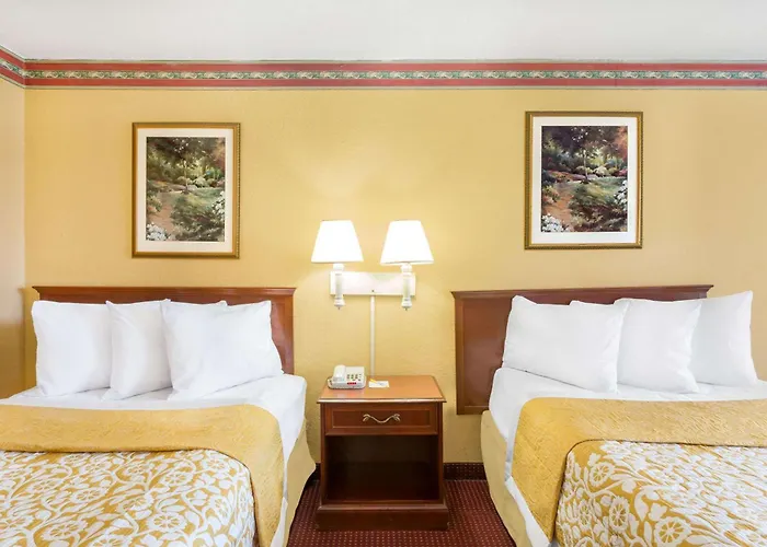 Howard Johnson By Wyndham Orlando-International Drive